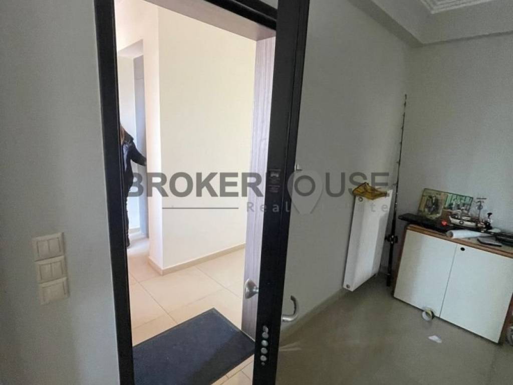 Πόρτα ασφαλείας εισόδου