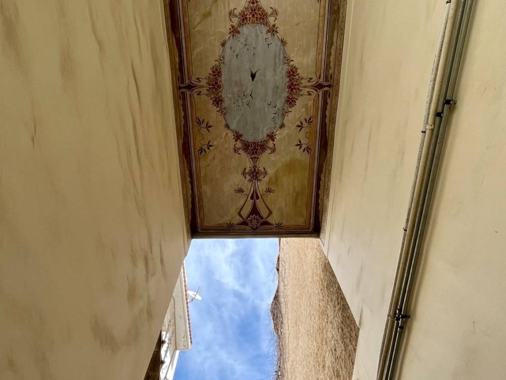 exarcheia_residential_building_for_sale