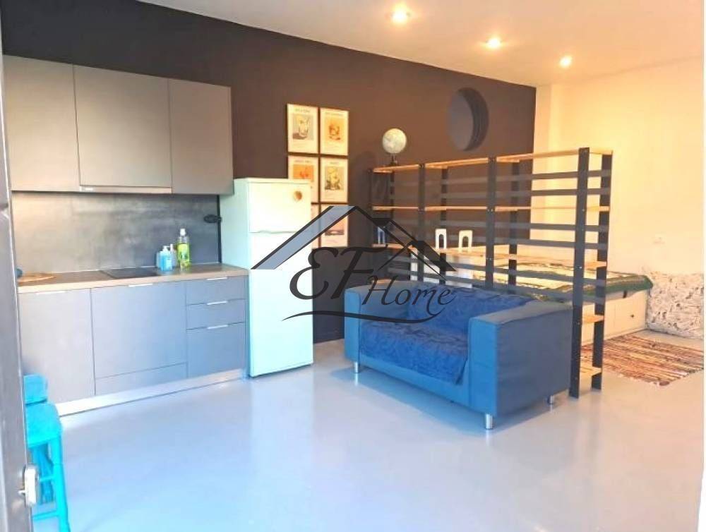 Ενιαίος χώρος κουζίνα-σαλόνι-υπνοδωμάτιο