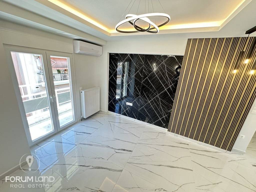 Forumland Real Estate, Σαλοκουζίνα