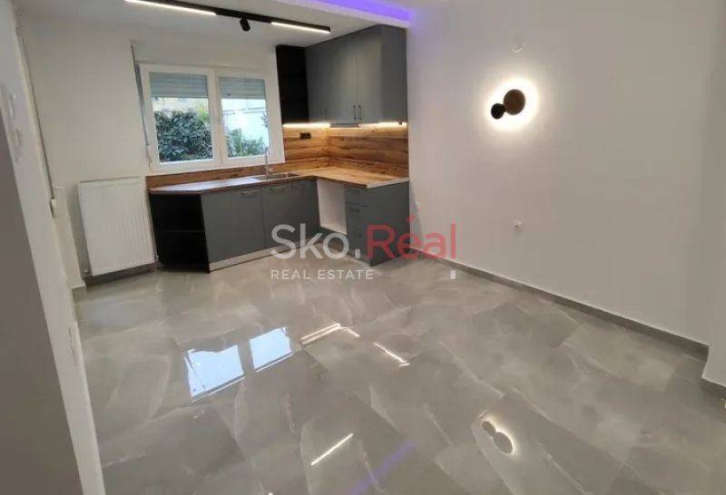 Σαλοκουζίνα