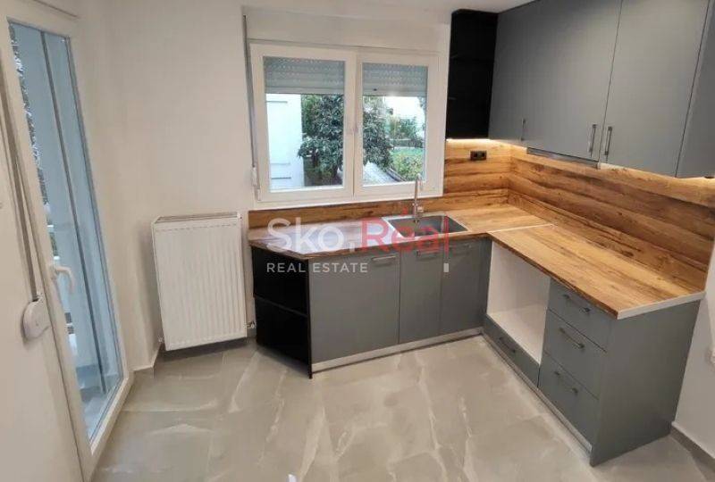 Σαλοκουζίνα