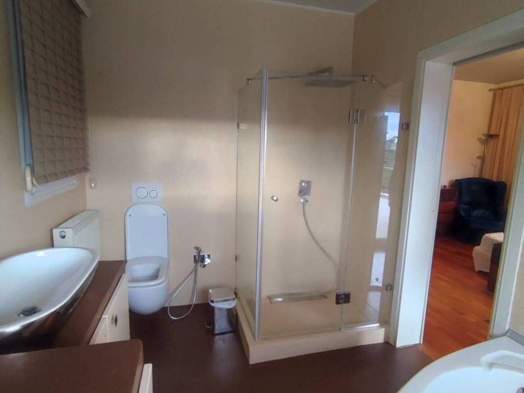 Mpanio - Master bedroom