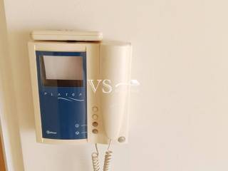 θυροτηλεόραση