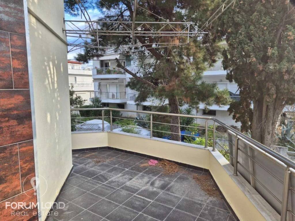 Forumland Real Estate, Βεράντες