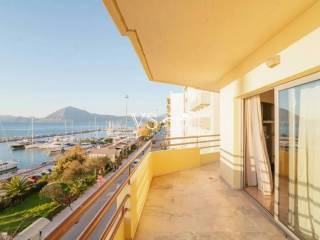 Θέα απο μπαλκόνι