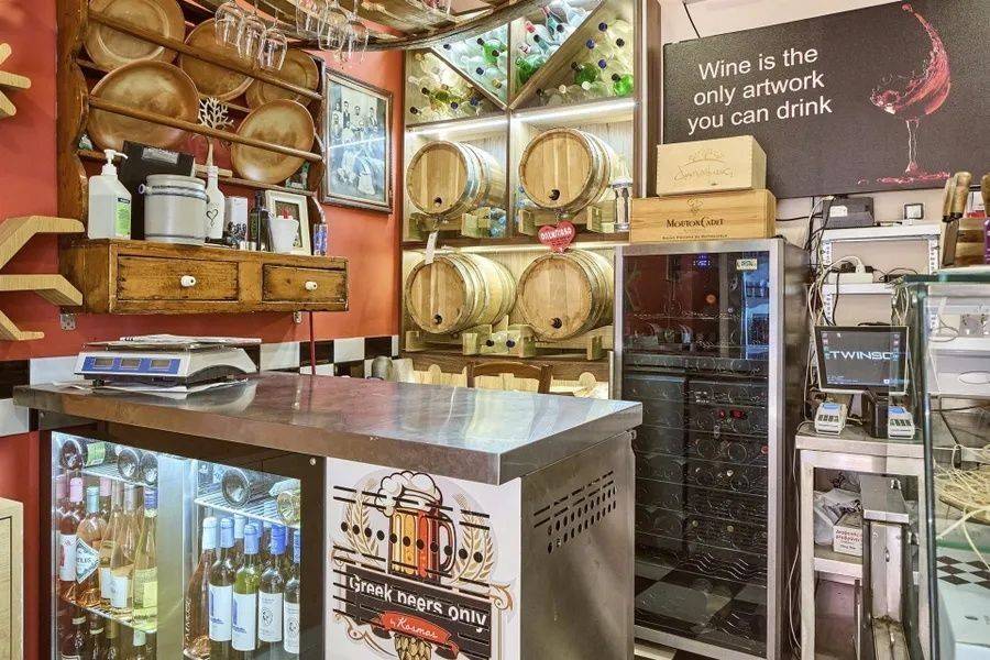 Εσωτερικοι χώροι