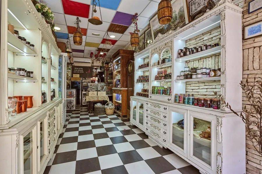 Εσωτερικοι χώροι