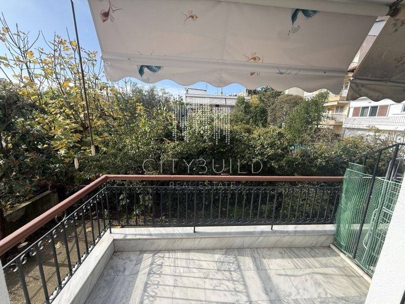 Θέα από μπαλκόνι