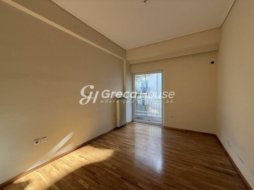 Διαμέρισμα με πάρκινγκ προς πώληση Αθήνα 