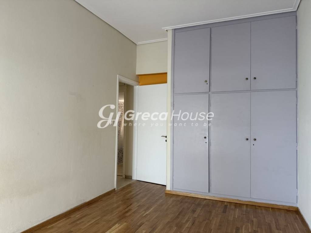 Διαμέρισμα με πάρκινγκ προς πώληση Αθήνα 