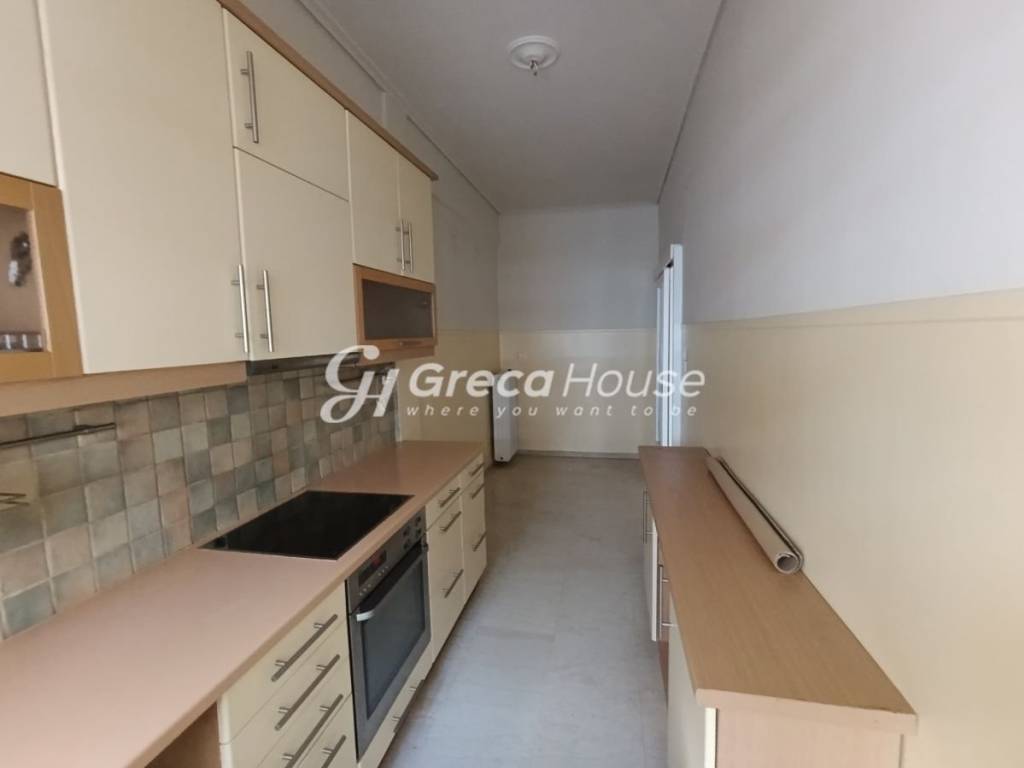 Διαμέρισμα με πάρκινγκ προς πώληση Αθήνα 