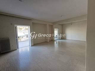 Διαμέρισμα με πάρκινγκ προς πώληση Αθήνα 