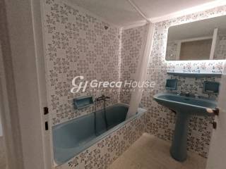 Διαμέρισμα με πάρκινγκ προς πώληση Αθήνα 