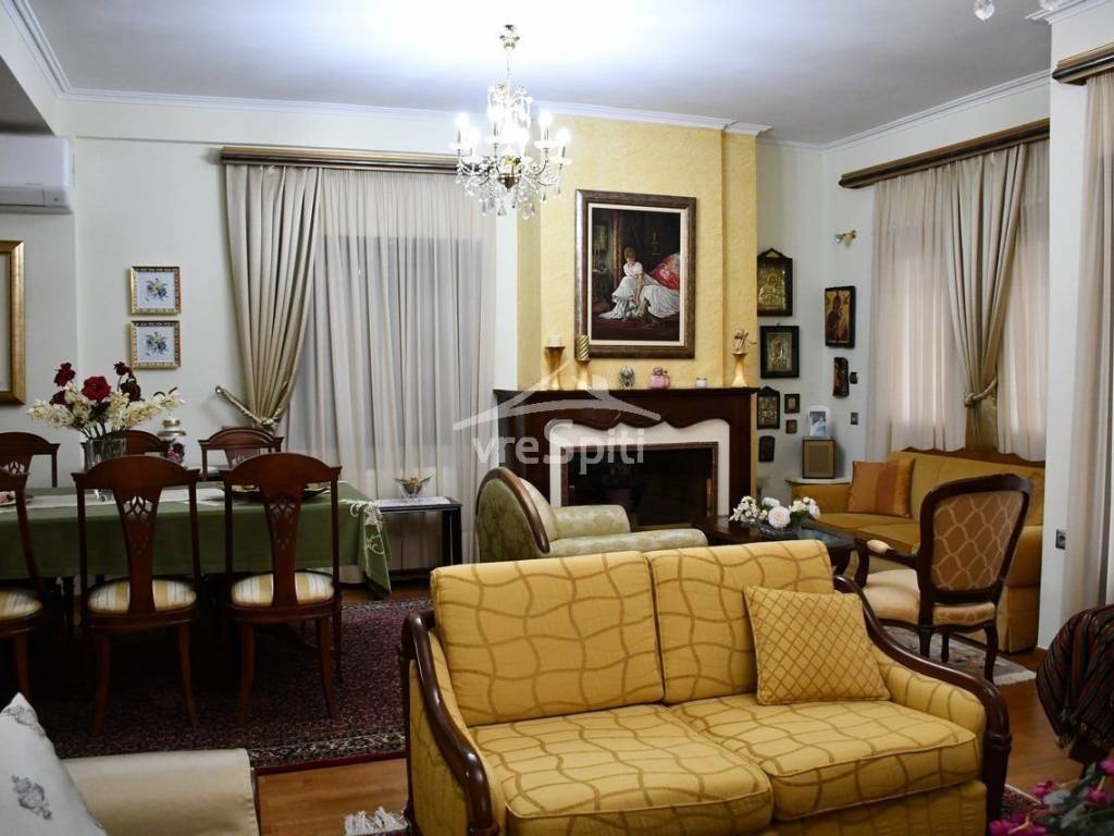 ΕΣΩΤΕΡΙΚΗ ΑΠΟΨΗ ΤΗΣ ΚΑΤΟΙΚΙΑΣ