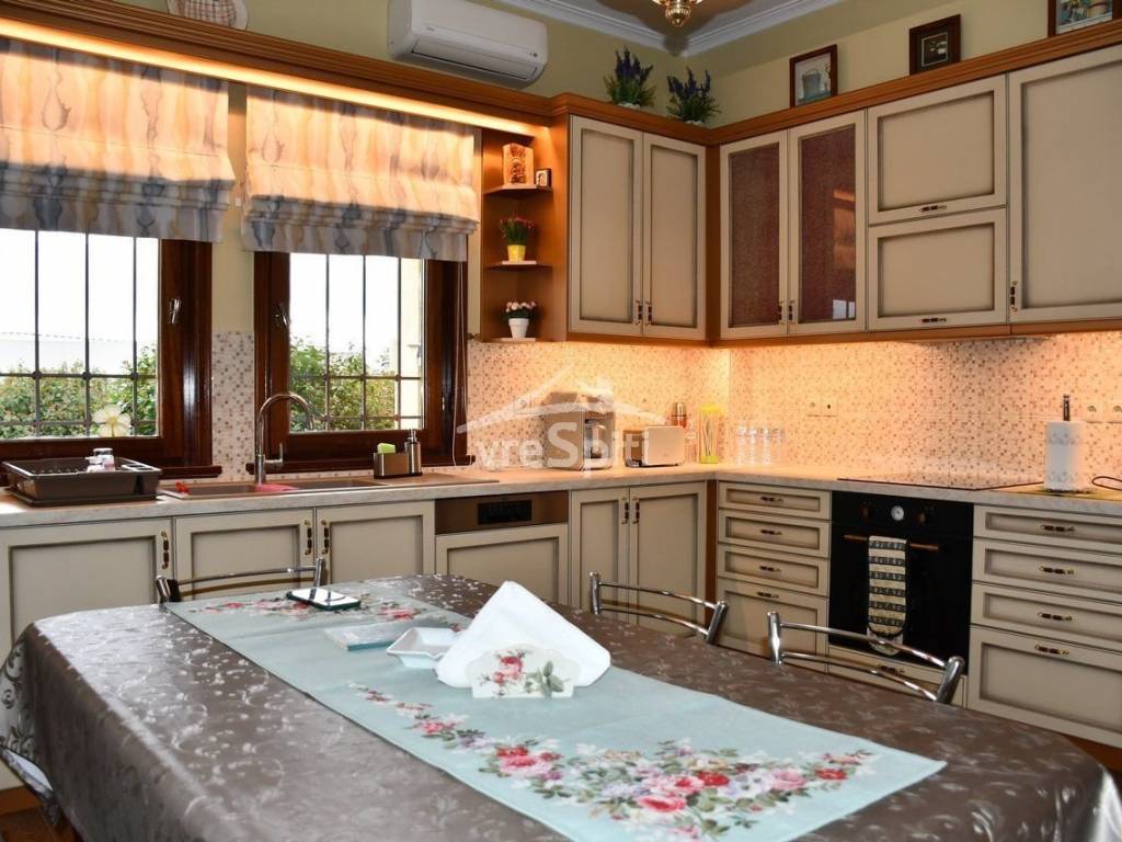 ΕΣΩΤΕΡΙΚΗ ΑΠΟΨΗ ΤΗΣ ΚΑΤΟΙΚΙΑΣ