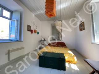 Master bedroom from entrance hall