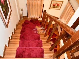 ΕΣΩΤΕΡΙΚΗ ΑΠΟΨΗ ΤΗΣ ΚΑΤΟΙΚΙΑΣ