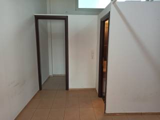 TMEMA APO TO ESOTERIKO TOY KATASTEMATOS