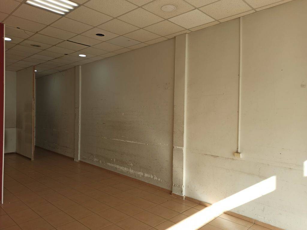 TMEMA APO TO ESOTERIKO TOY KATASTEMATOS