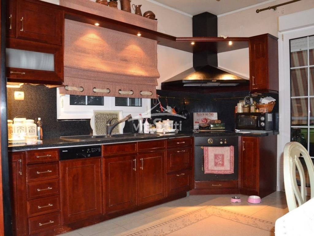 ΑΠΟΨΗ ΤΗΣ ΚΑΤΟΙΚΙΑΣ