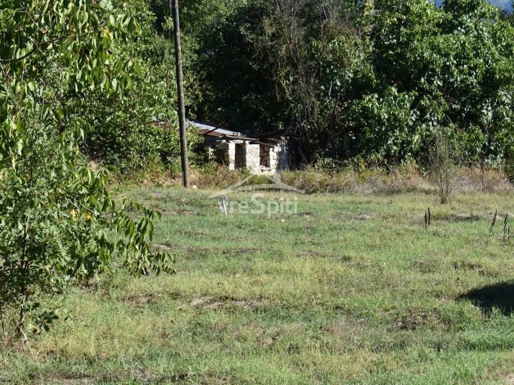 Φωτογραφίες οικοπέδου.