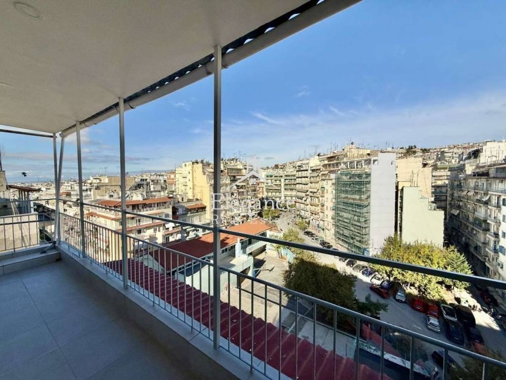 Θέα από μπαλκόνι