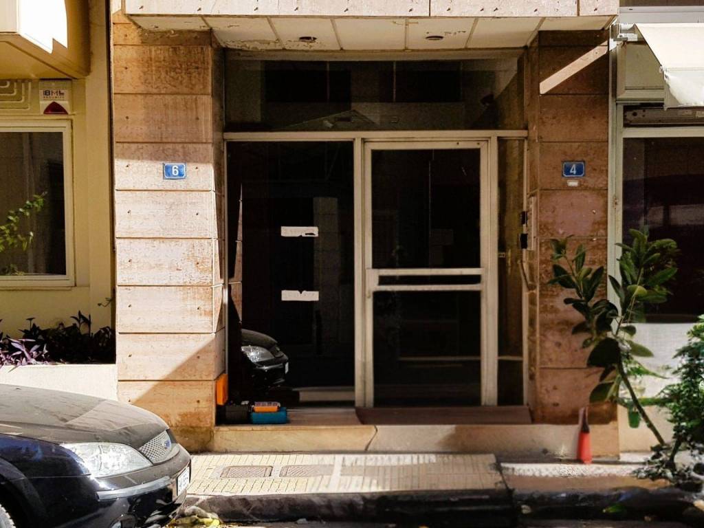 Είσοδος Πολυκατοικίας