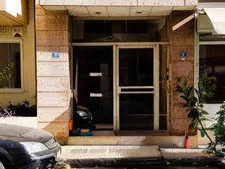 Είσοδος Πολυκατοικίας