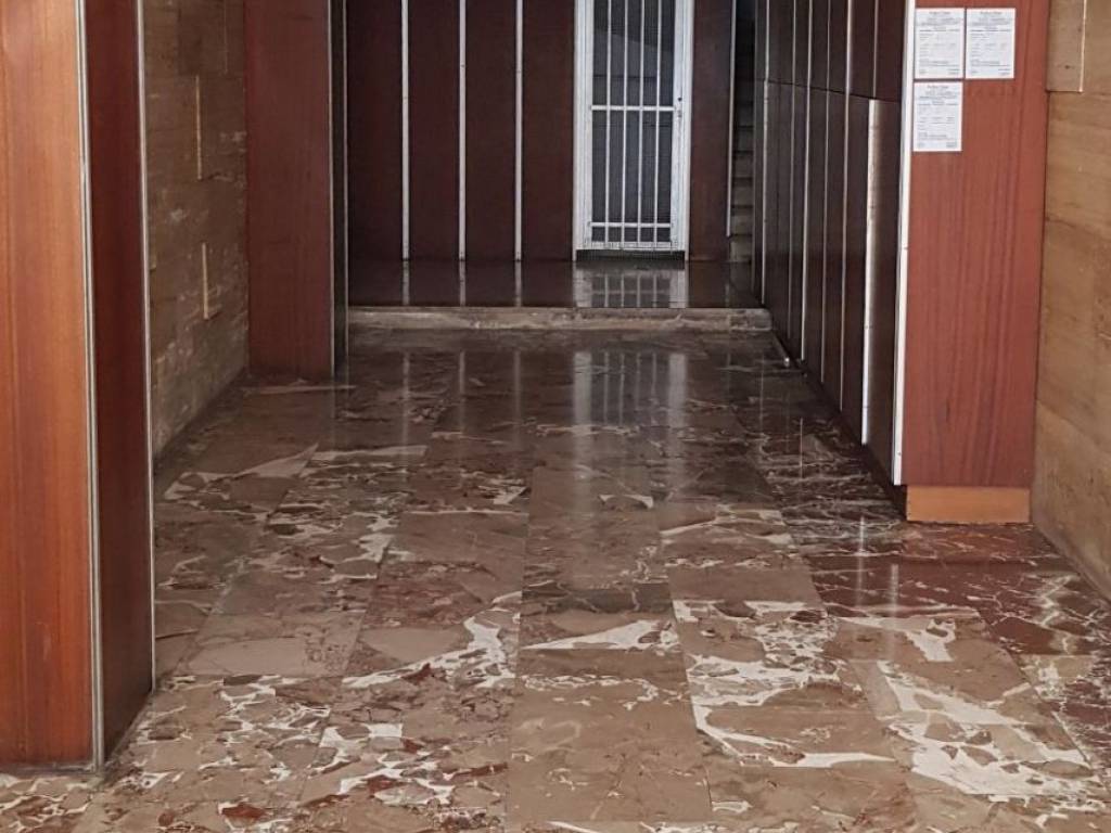 Εσωτερικό Εισόδου Πολυκατοικίας