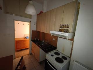 ANYPLACE MESITIKES YPERESIES