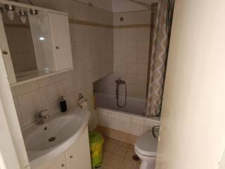 ANYPLACE MESITIKES YPERESIES