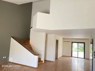 Forumland Real Estate, Σαλόνι με τζάκι