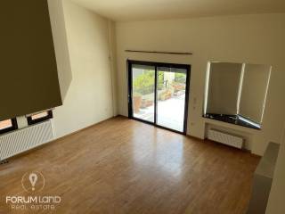 Forumland Real Estate, Σαλόνι