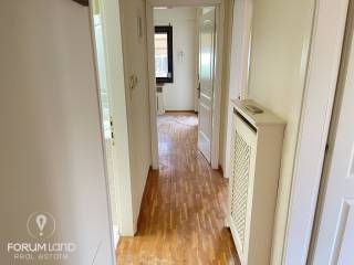 Forumland Real Estate, Όροφος