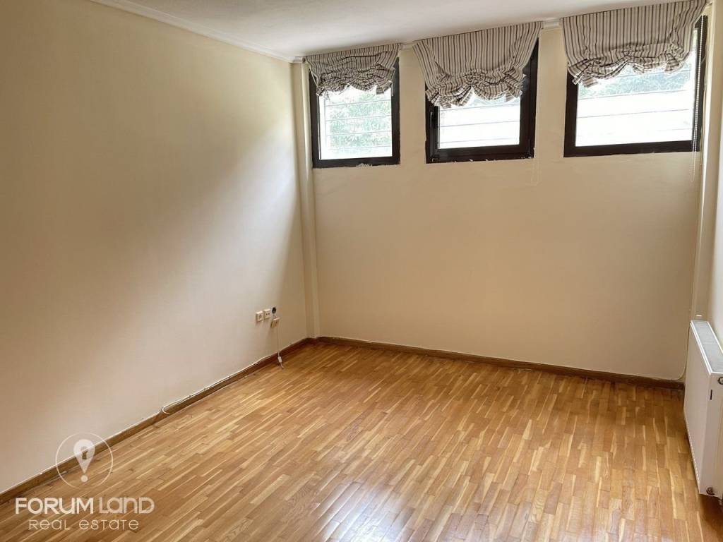 Forumland Real Estate, Σαλόνι με τζάκι