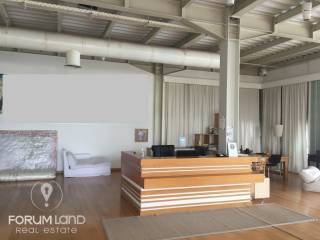 Forumland Real Estate, ισόγειο