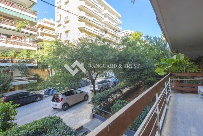 Θέα από μπαλκόνι