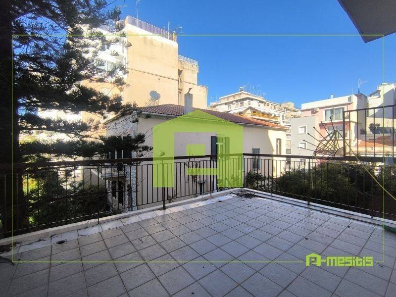 Θέα από μπαλκόνι