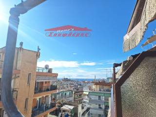 ΠΟΛΥ ΦΩΤΕΙΝΟ ΜΕ ΤΕΝΤΕΣ ΚΑΙ ΘΕΑ ΘΑΛΑΣΣΑ