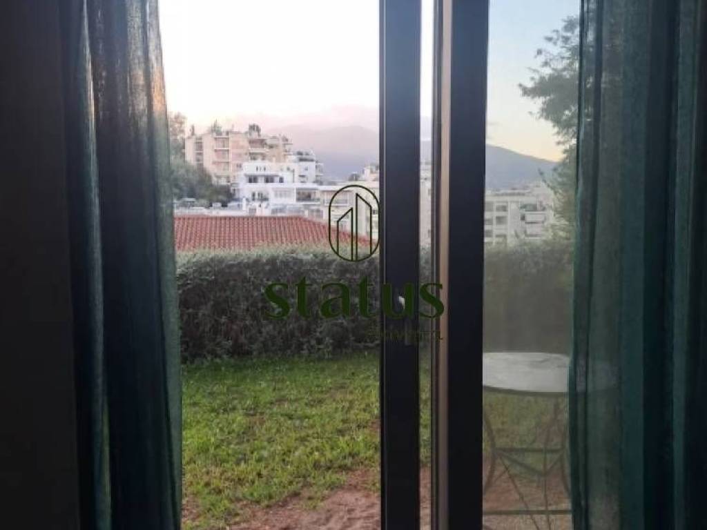 Θέα στον κήπο