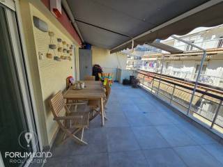 Forumland Real Estate, Βεράντες