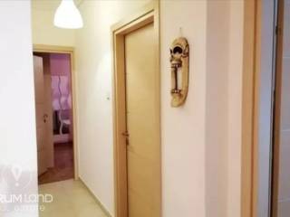 Forumland Real Estate, Διάδρομος