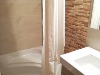 Forumland Real Estate, Μπάνιο με ντουζιέρα