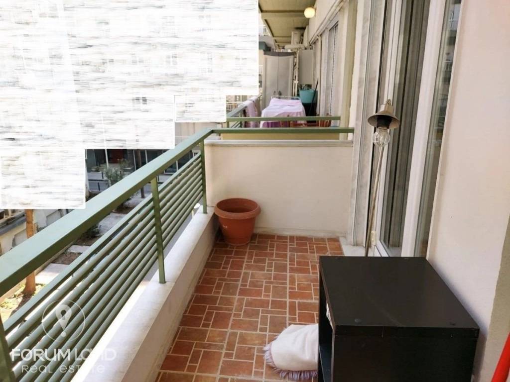 Forumland Real Estate, Μπαλκόνι