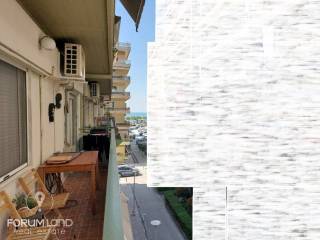 Forumland Real Estate, Μπαλκόνι