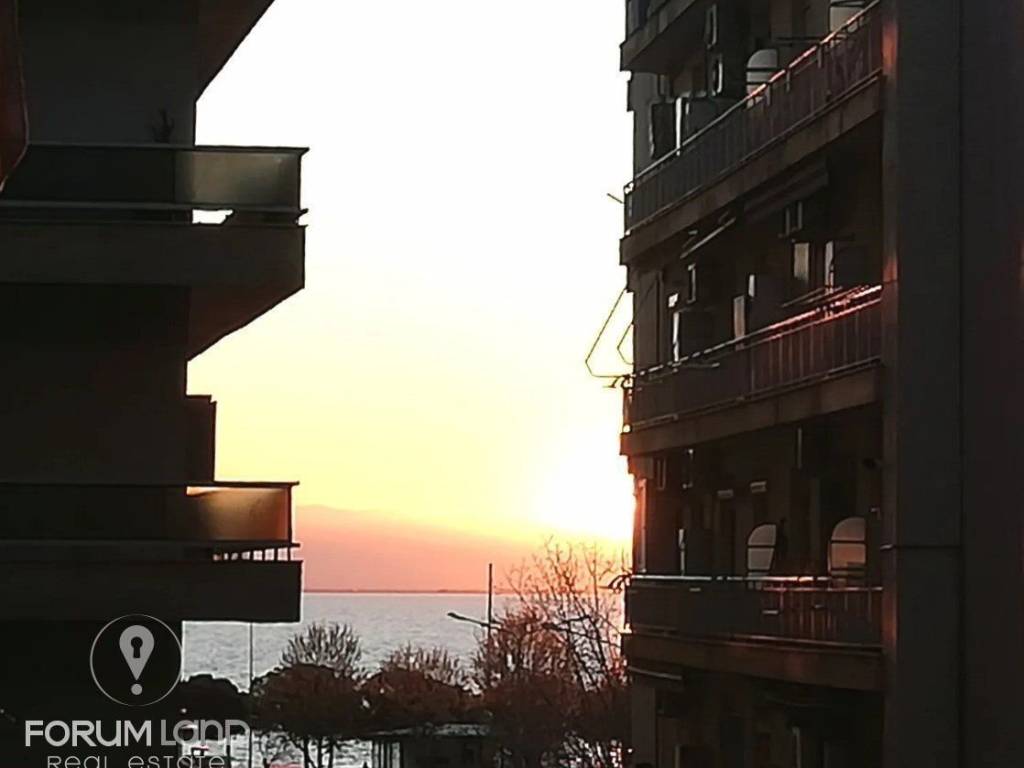 Forumland Real Estate, Θέα θάλασσα