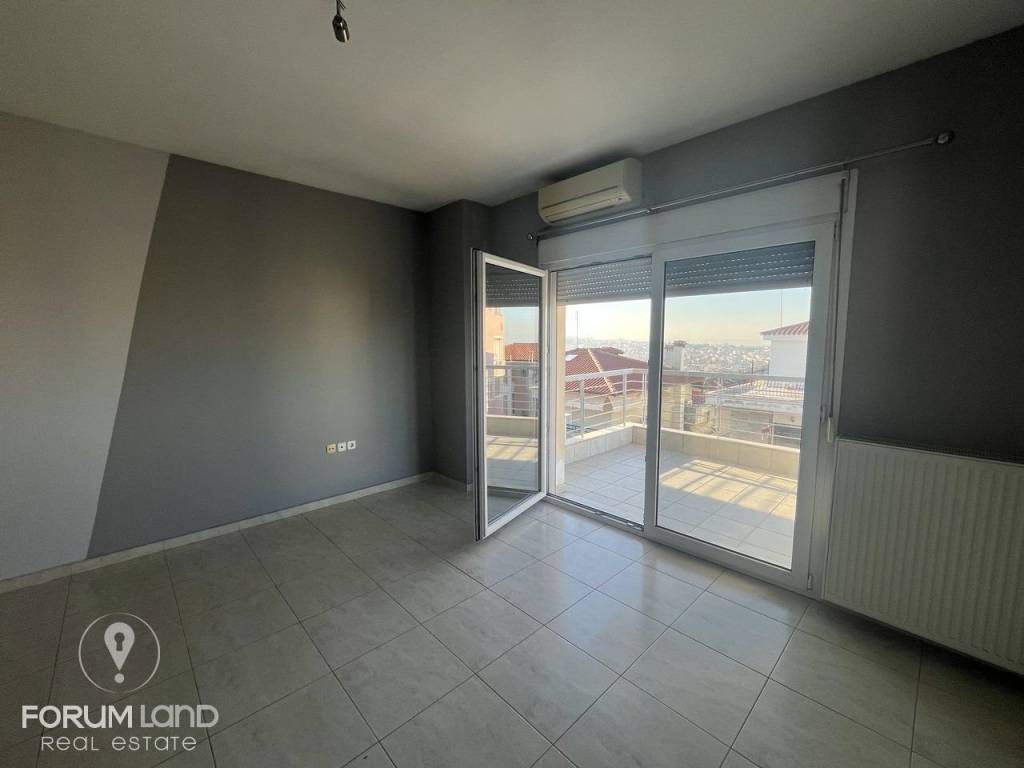 Forumland Real Estate, Σαλοκουζίνα