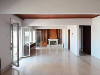 Forumland Real Estate, Σαλόνι με τζάκι