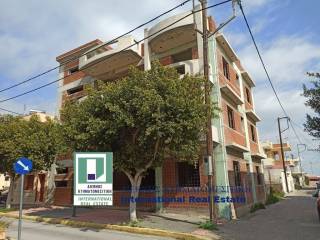 E DYTIKE KAI NOTIA OPSE TOY KTERIOY